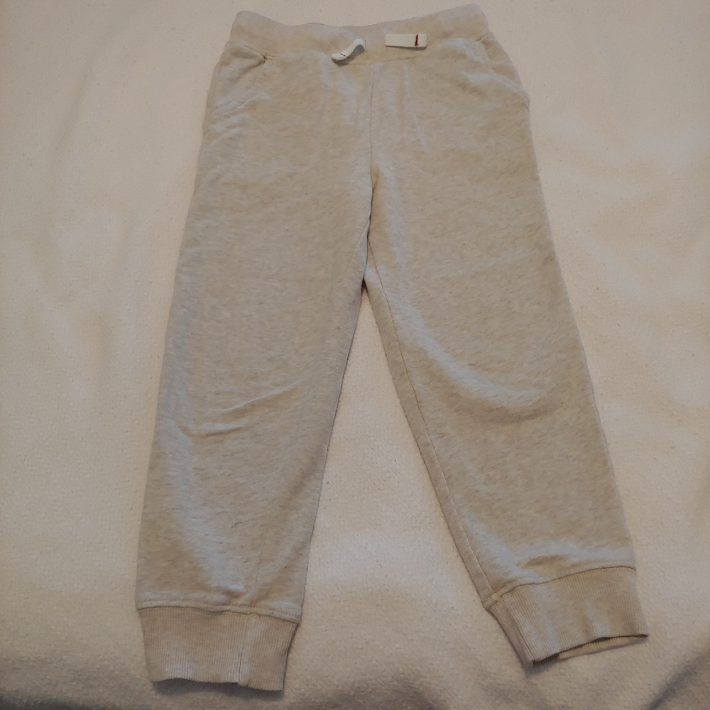 Hanna Andersson size 110 oatmeal heather sweatpant